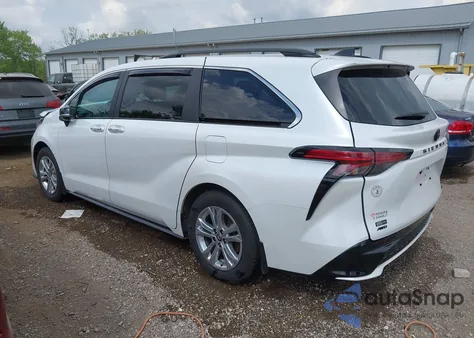 2023 Toyota Sienna 25Th Anniversary Edition z USA, uszkodzony, nr VIN 5TDCSKFC1PS079366